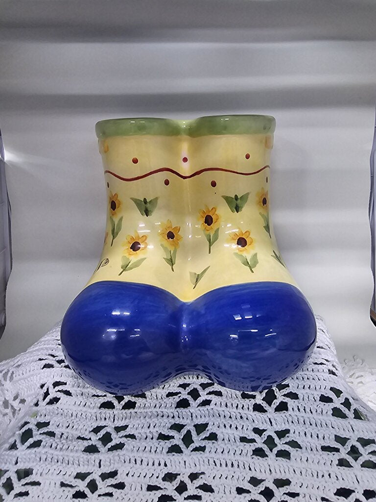 Pfaltzgraff Flowered Boot Planter label