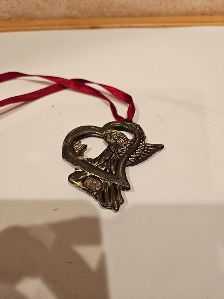 Vintage Angel Heart Pendant Necklace