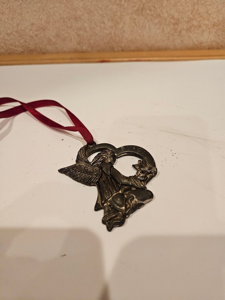 Vintage Angel Heart Pendant Necklace