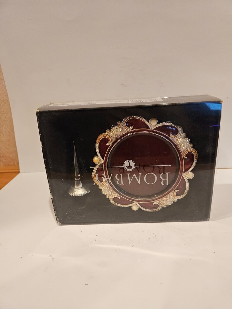 BOMBAY Luxury Scarlett Wine Bottle Coaster and Stopper Deep Ruby Red Silver