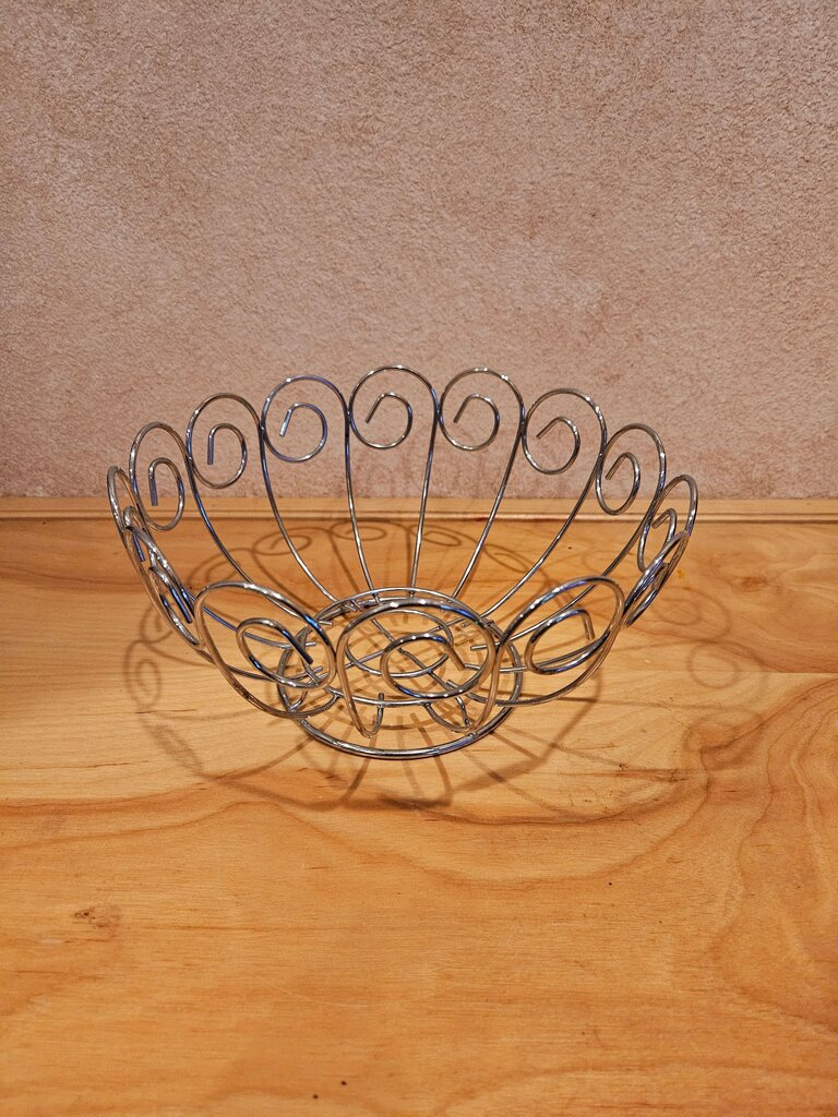 Metal Wire Fruit/egg Basket Bowl Large Decor Counter Piece for Home & Office