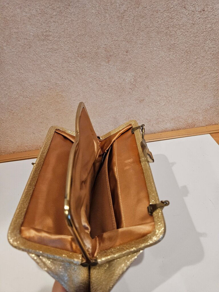 Vintage Shimmering Gold Evening Party Clutch/Handbag Purse with Wrist Chain