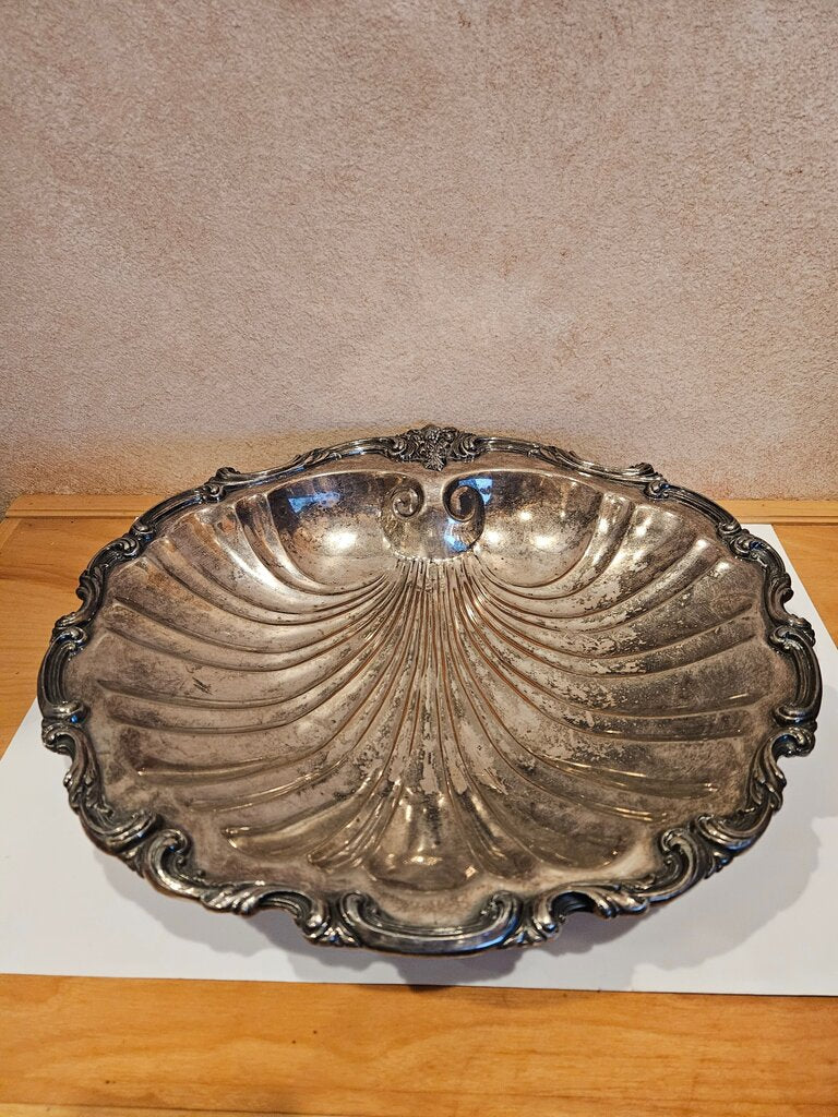 Vintage Silver Shell Shaped Plated Serving Bowl Heavy well made