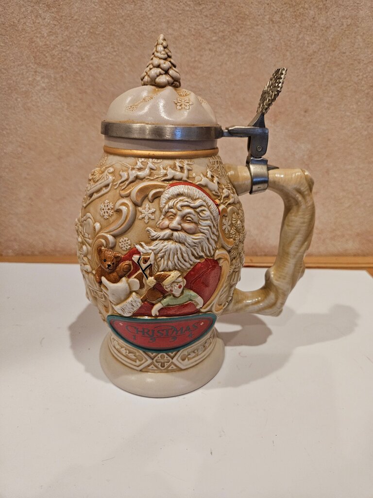 Avon FATHER CHRISTMAS STEIN 1994 Ceramarte Limited Edition