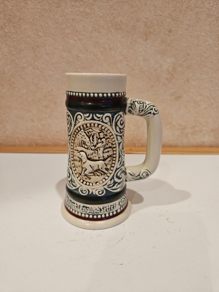 1983 Vintage Mini Avon Sporting Stein Collectible - 2 faces (dog and fish) Glossy finish