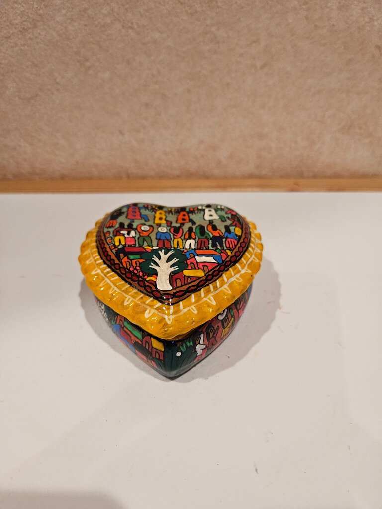 Colorful Heart-Shaped Trinket Decorative Box