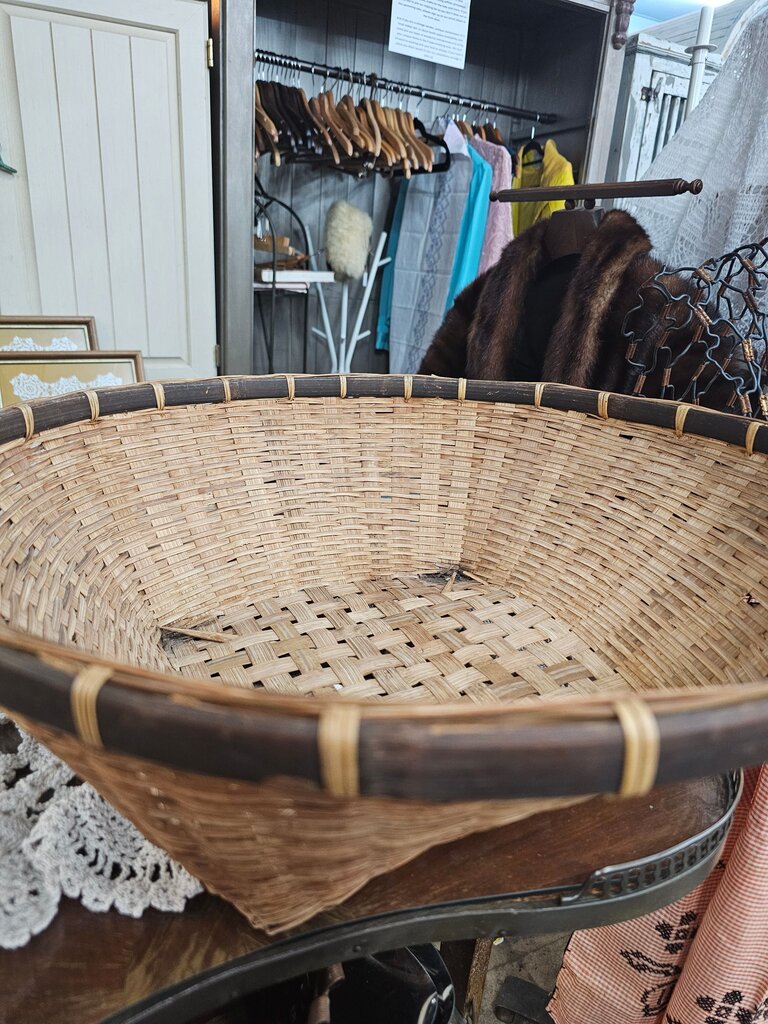 Vintage Beautiful Large Shallow Basket