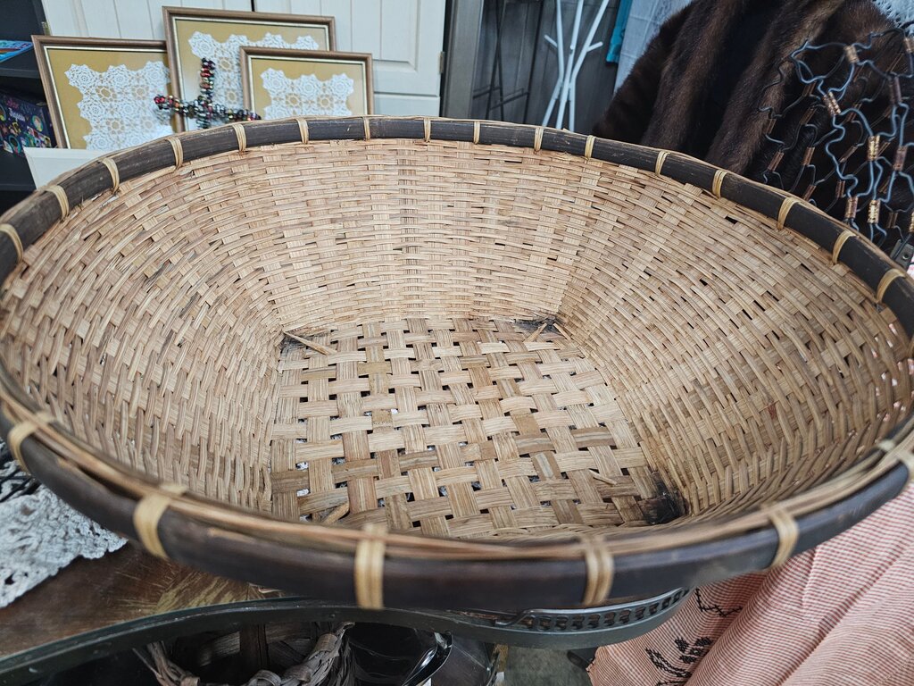 Vintage Beautiful Large Shallow Basket
