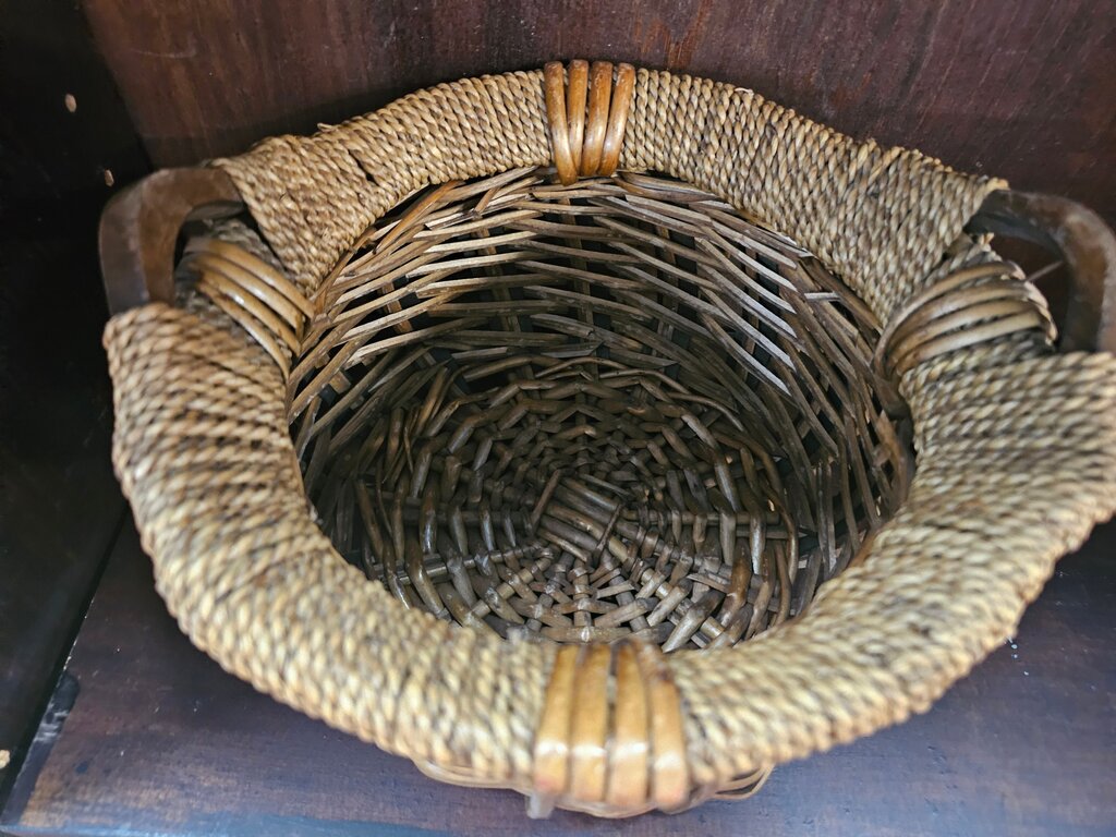 Vintage Woven Natural Fiber Storage Basket/planter basket