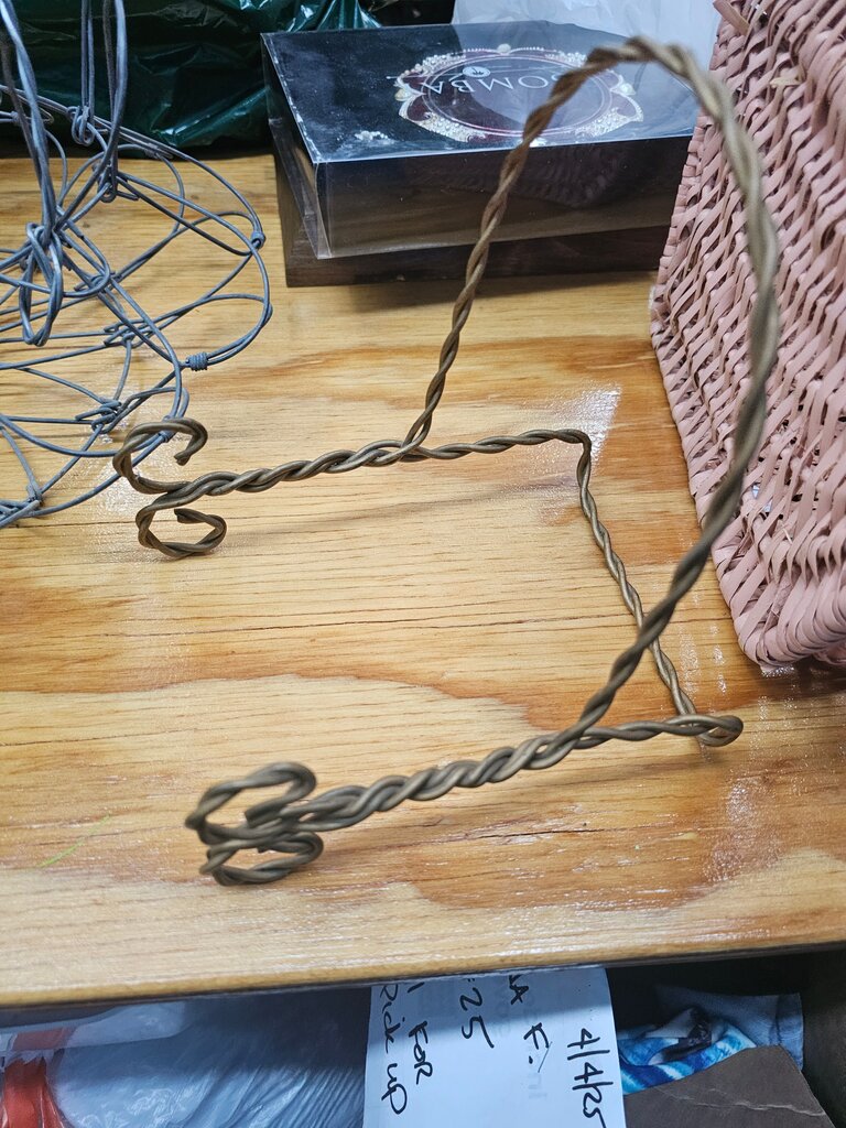 Vintage Wire Book Stand Metal Twistable Display Stand Glass Dish Holder