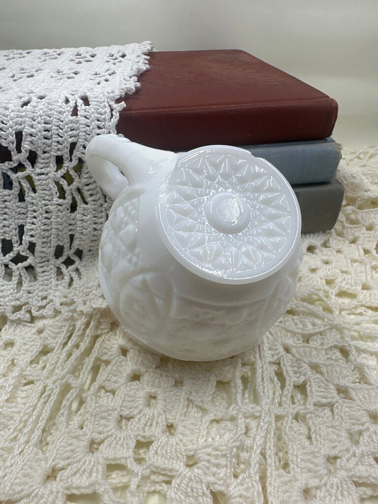 Vintage Milk Glass Tea Cup/Punch Mug AS IS