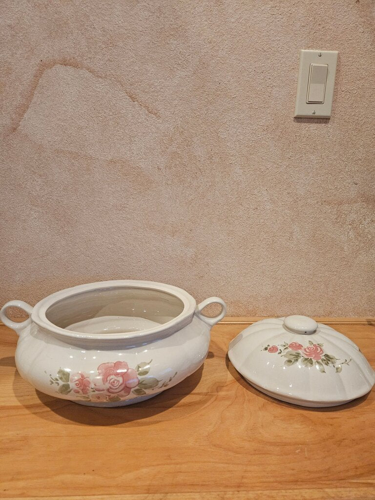 Vintage Soup/Drink Tureen Roseland by Gibson Designs Floral Ceramic Serving Dish