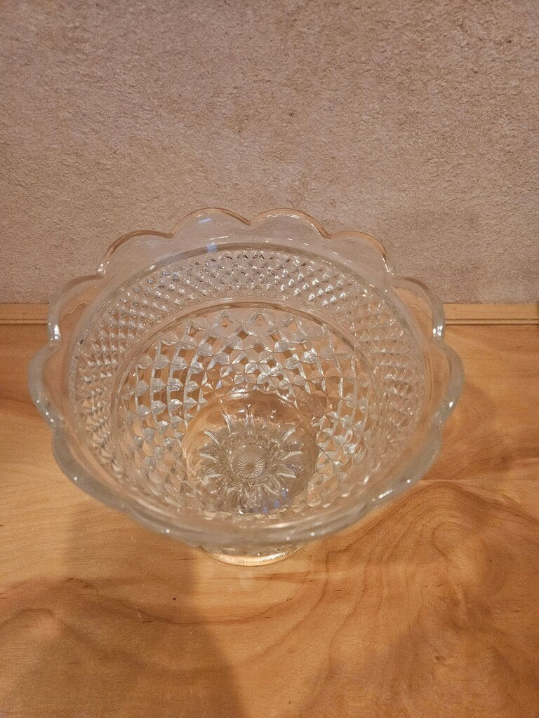 Anchor Hocking Footed compote Pedestal Centerpiece Bowl with Scalloped Edge
