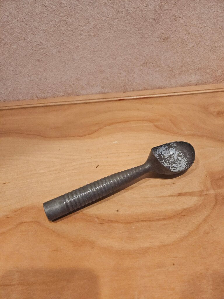 Vintage Aluminum Ice Cream Metal Scoop with Ribbed Handle