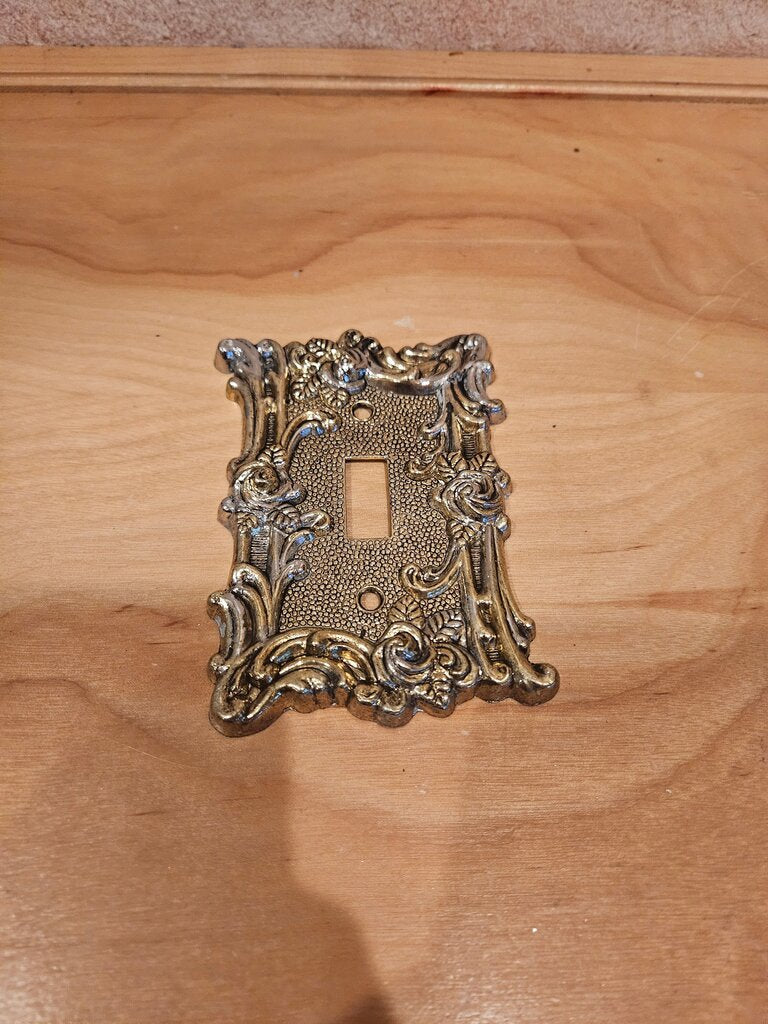 Vintage Ornate Light Switch Covers 1967 American AMER Tack & HDWE