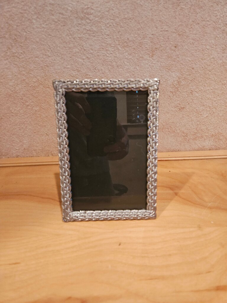 Vintage Elegant Silver Frame