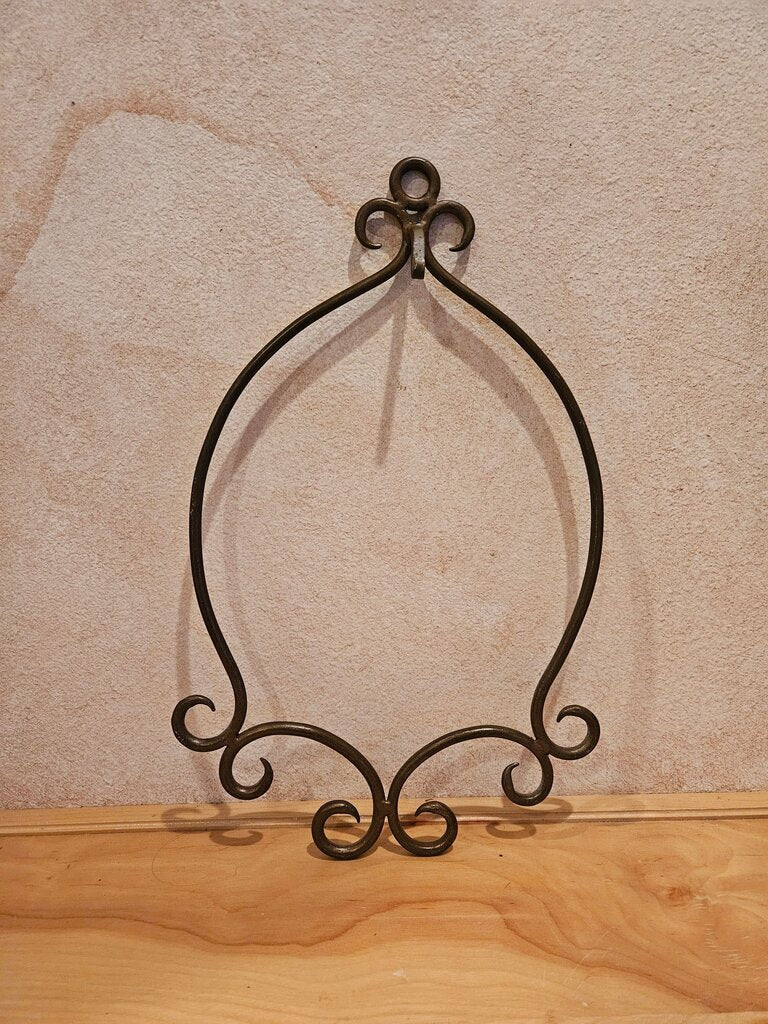 Decorative Iron Wall Hanger for pictures, hat, ornaments, decor
