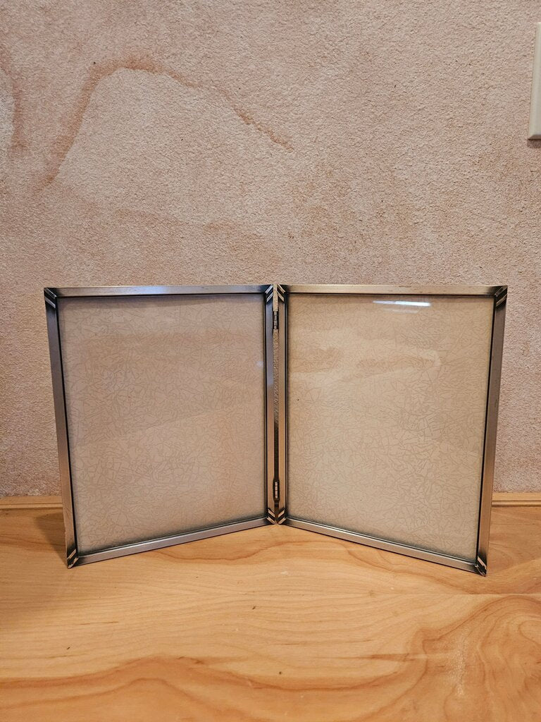 Double Picture Frame