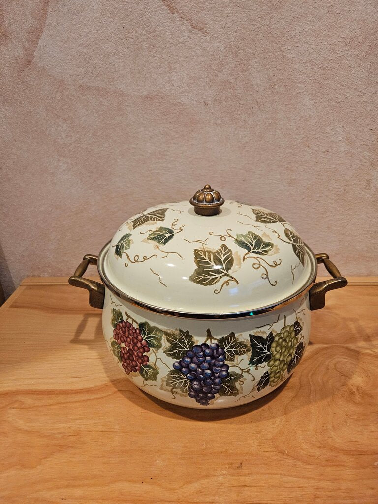 Tabletops Unlimited CABERNET Grape Stock Pot W/ Lid Dutch Oven Vitroceramic Grape Vine Design Serving Dish