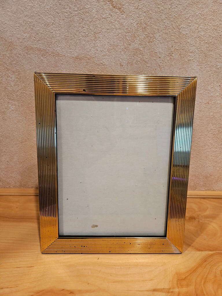 Vintage Metal Ribbed Picture Frame