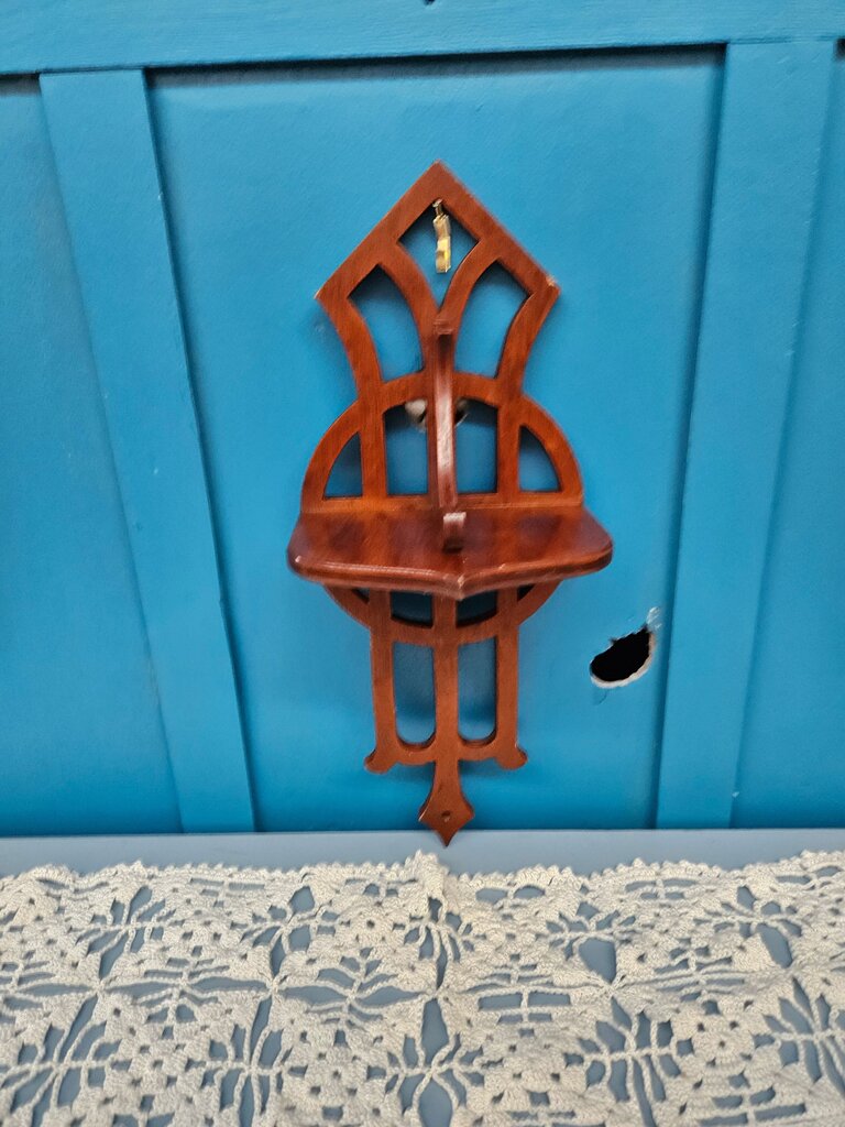 Victorian Style Carved Mahogany Wall Bracket , Vintage Wall half shelf, Vintage mahogany wall sconce, Antique wall sconce