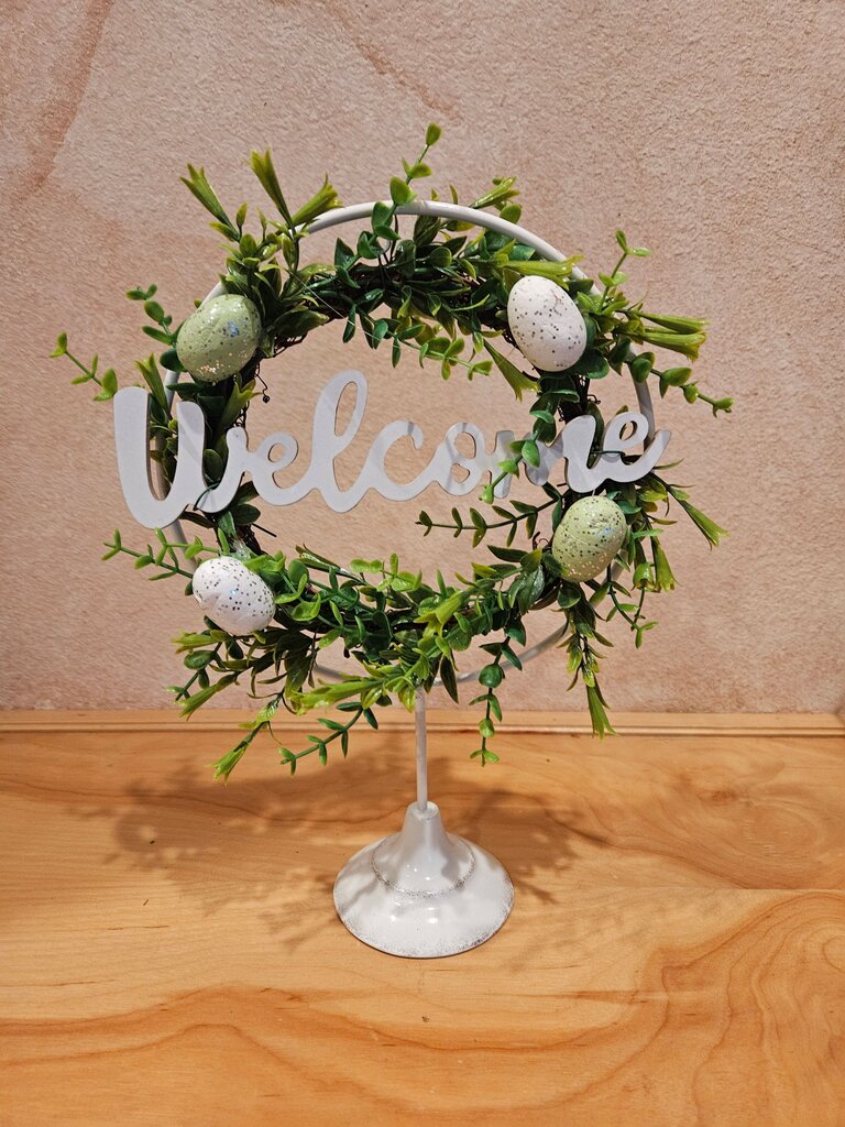 Chippy White Farmhouse Wreath Holder Decorative Welcome Sign with Greenery