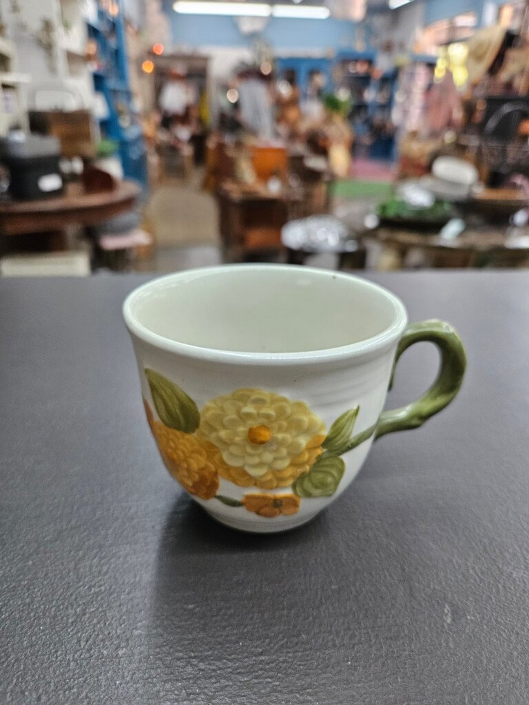 Vintage Metlox Poppytrail Sculptured Zinnia cup