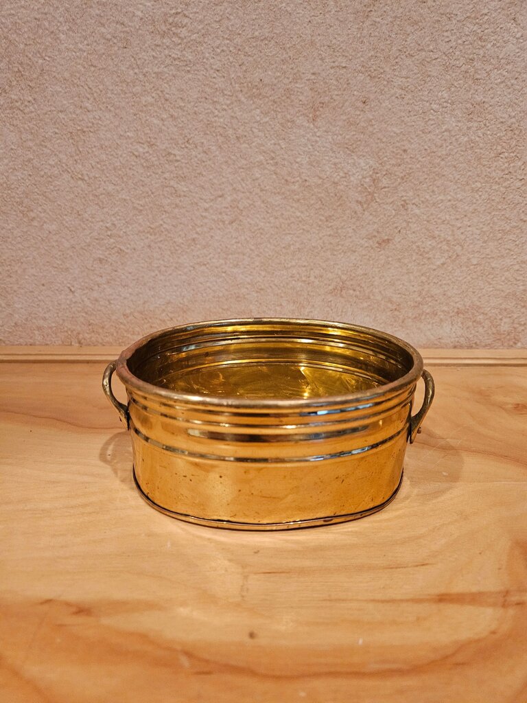 Vintage Oval Brass Planter Pot/bowls with Handles