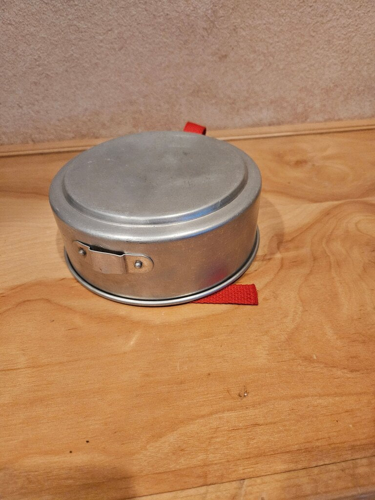Aluminum Cooking Pot with Red Strap