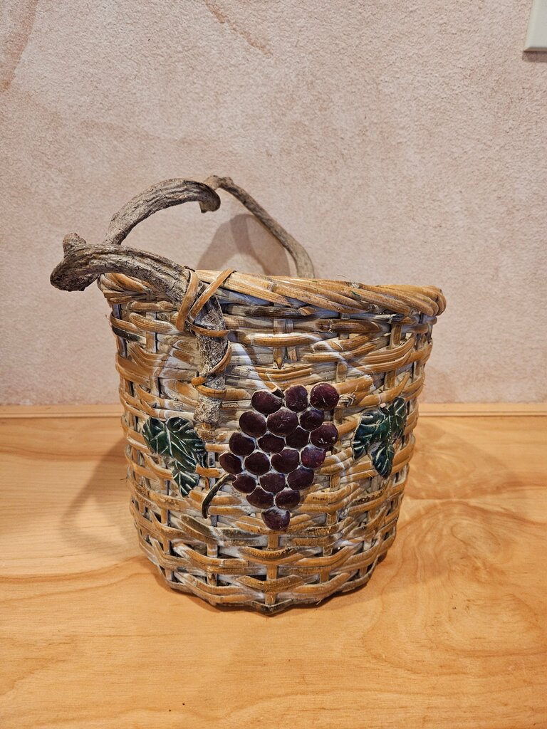 Vintage Grapevine Farmhouse Basket. Wine Bottle Winery French Vine carry container
