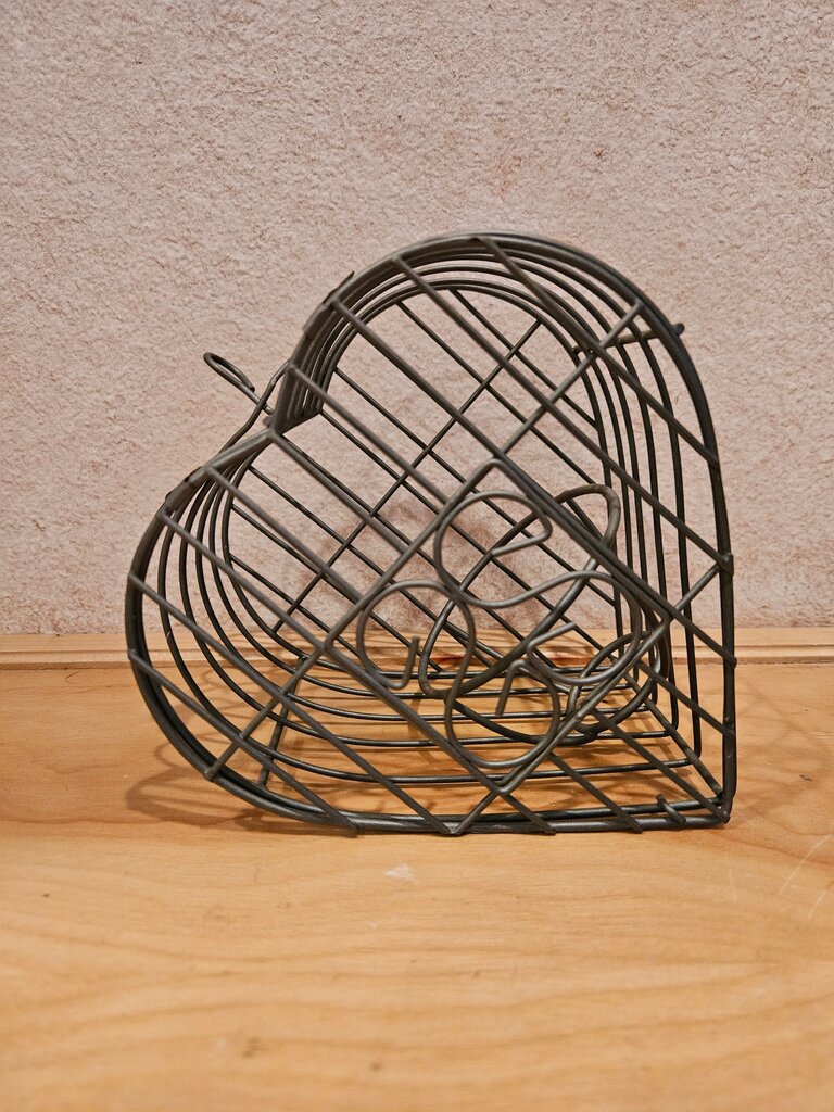 Heart Shaped Black Metal Birdcage /Planter/candle holder Bird Cage Centerpiece with Hanging Loop Wedding Decor