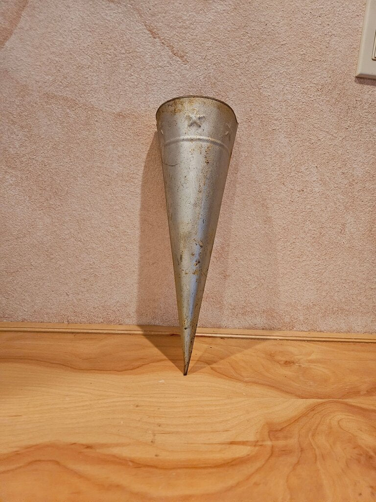 Vintage Metal Flower wall hanging cone
