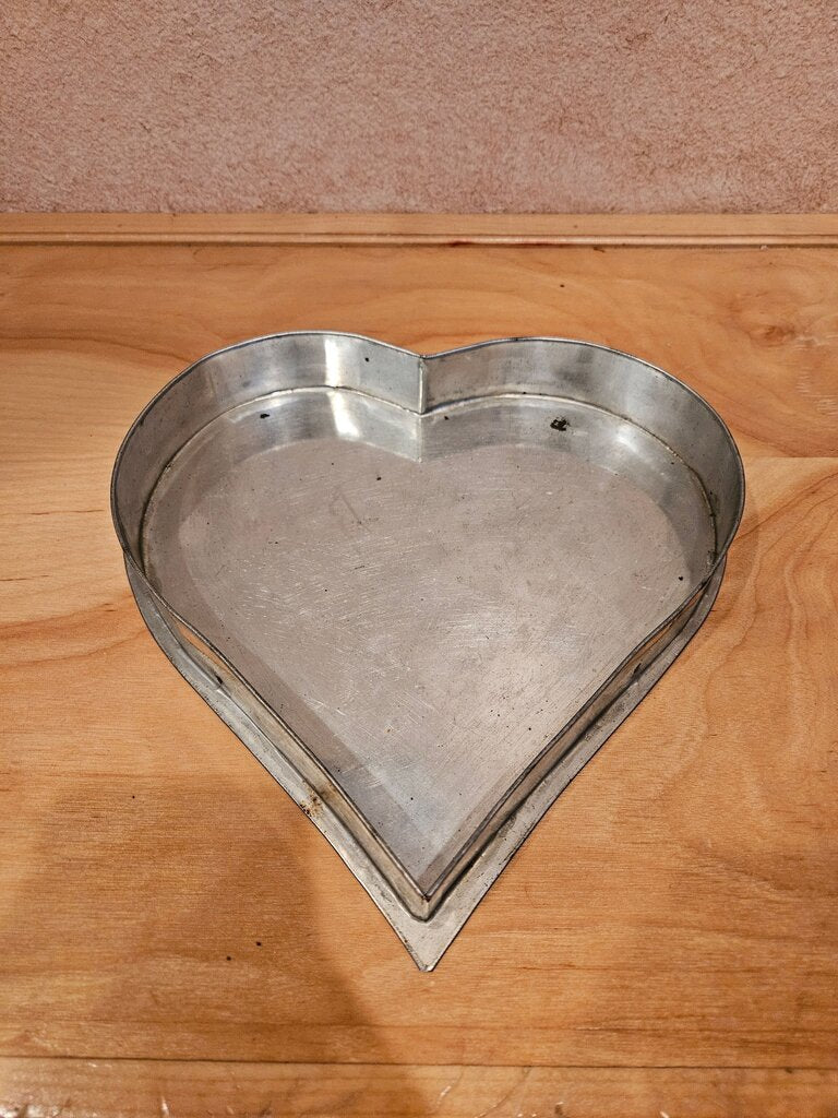 Rustic Heart-Shaped Metal extra large cookie cutter/Tray