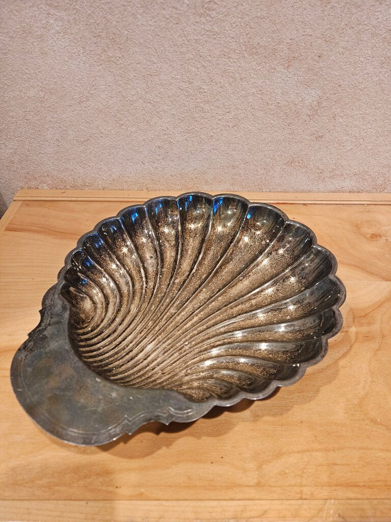 Wm Rogers 895 Silverplate Clam Shell Serving Dish