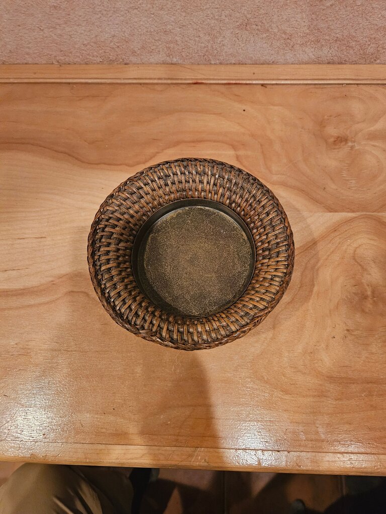 VINTAGE WICKER RATTAN PLANTER / POT COVER HAND WOVEN BAMBOO