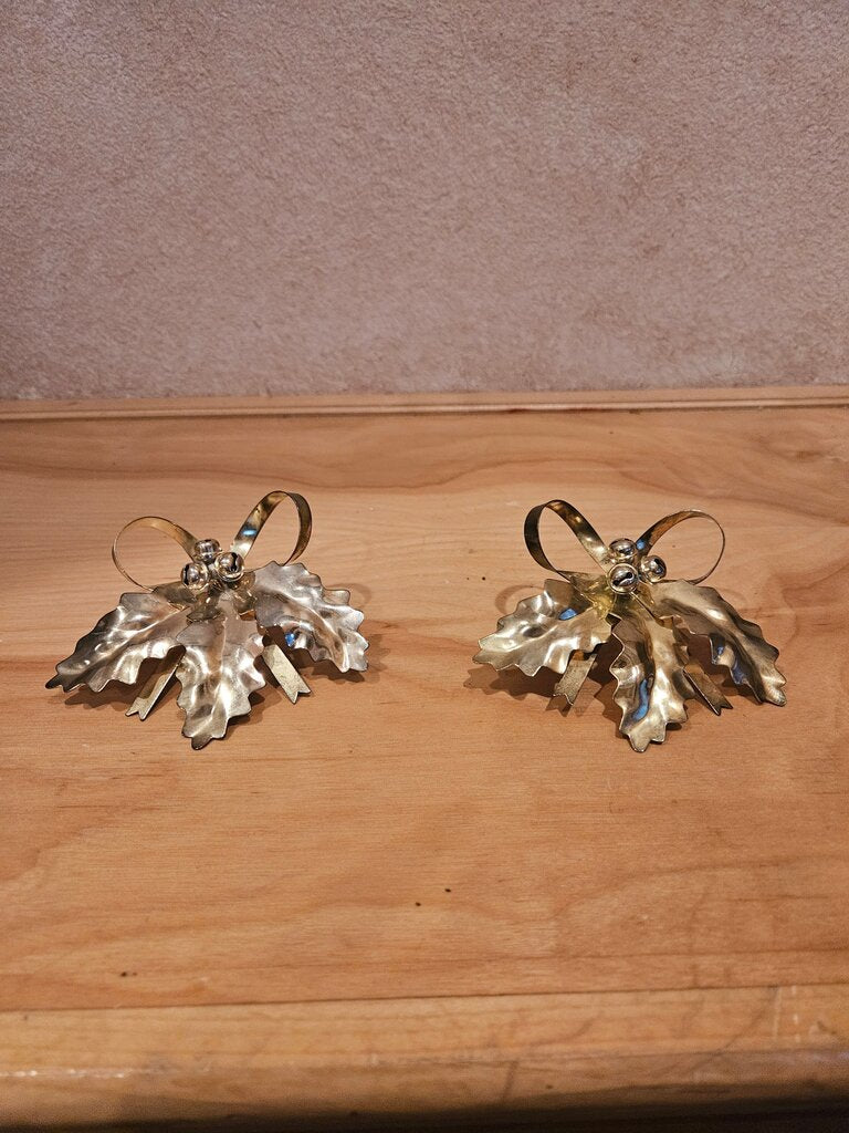 AVON HOLLY & BOW CONVERTIBLE CANDLE DECORATION SET of 2 TAPER HUGGERS Brass Mistletoe Decor