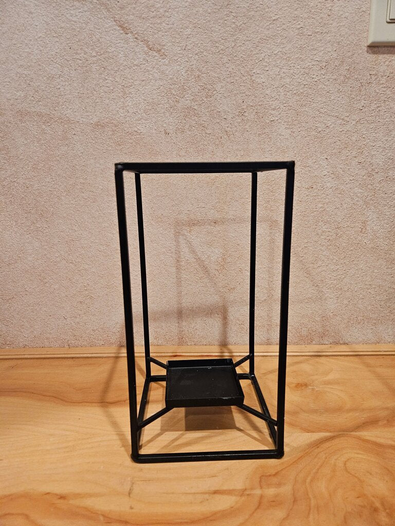 Geometric Black Metal Candle Holder