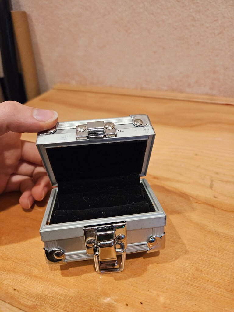Small Metal Jewelry Box