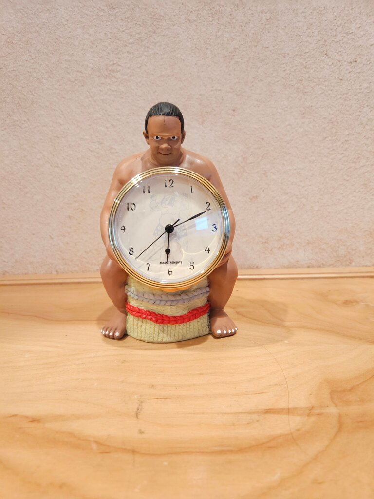 Vintage Accoutrements Sumo Wrestler Desk/Table Top Clock~ 1998 (Quartz)