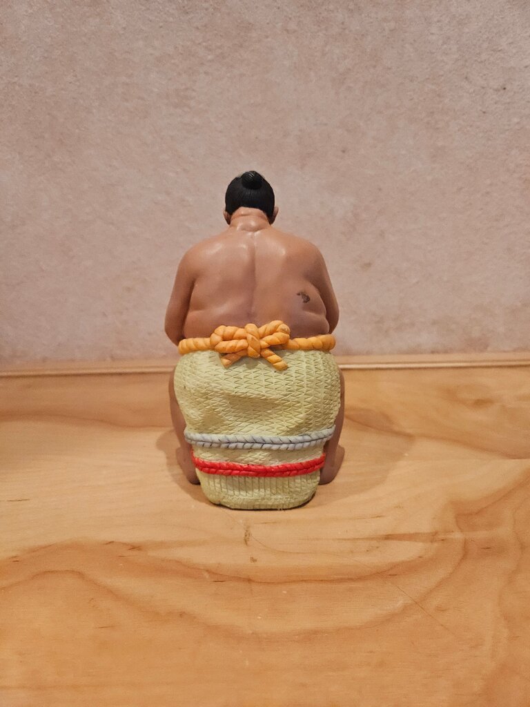 Vintage Accoutrements Sumo Wrestler Desk/Table Top Clock~ 1998 (Quartz)