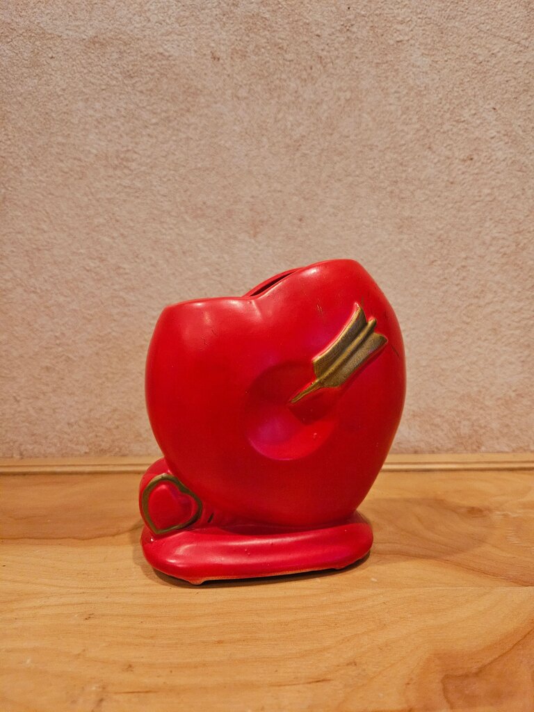 Rubens Valentine Heart Planter Vase Kitsch Valentine’s Day Gift