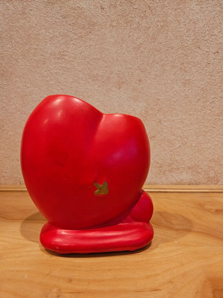 Rubens Valentine Heart Planter Vase Kitsch Valentine’s Day Gift