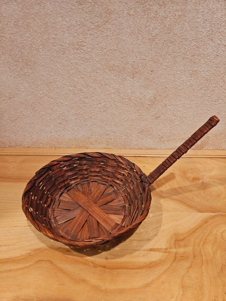 Vintage WICKER HANDLED BASKET COUNTRY FARMHOUSE Bread/Rolls