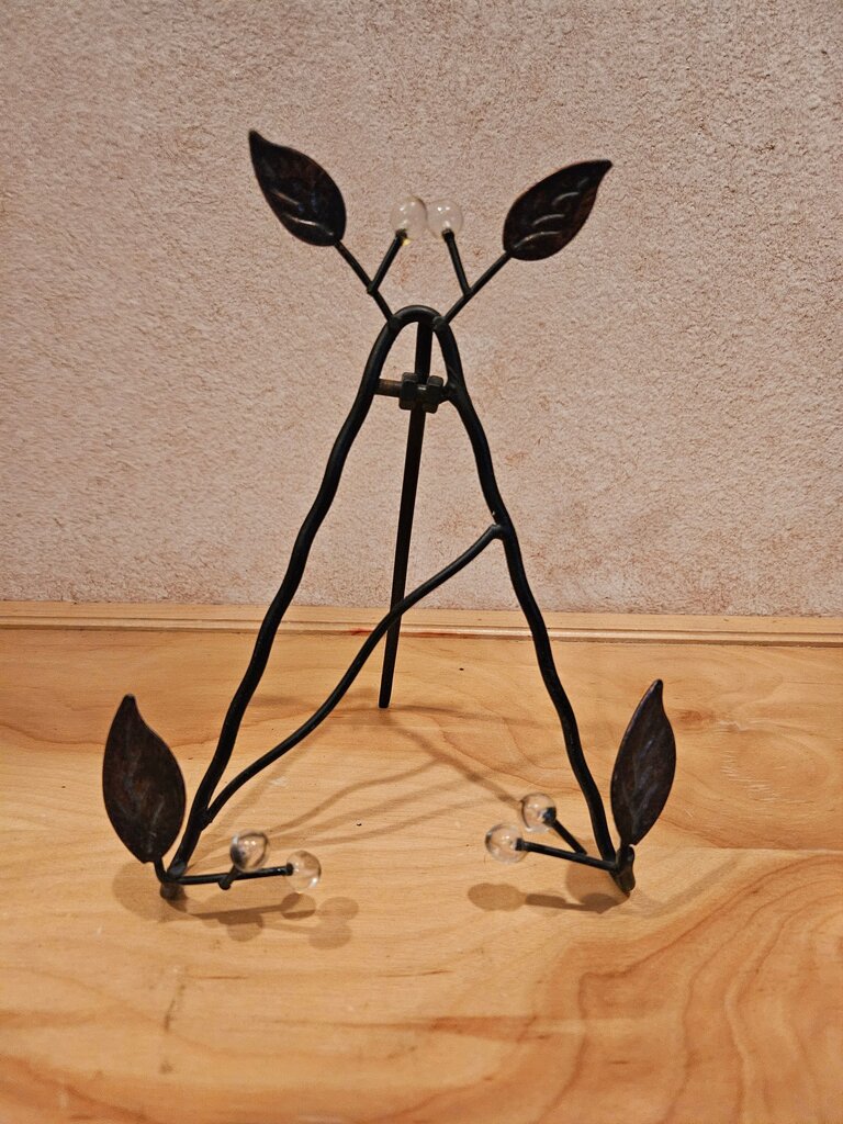 Vintage Metal Iron Tree leaf and berry Book Easel Oil Rubbed Bronze Finish Picture Art Cookbook Family Bible