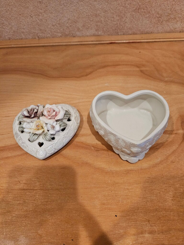 Vintage white porcelain heart shaped ring/keepsake/trinket basket with three roses on lid
