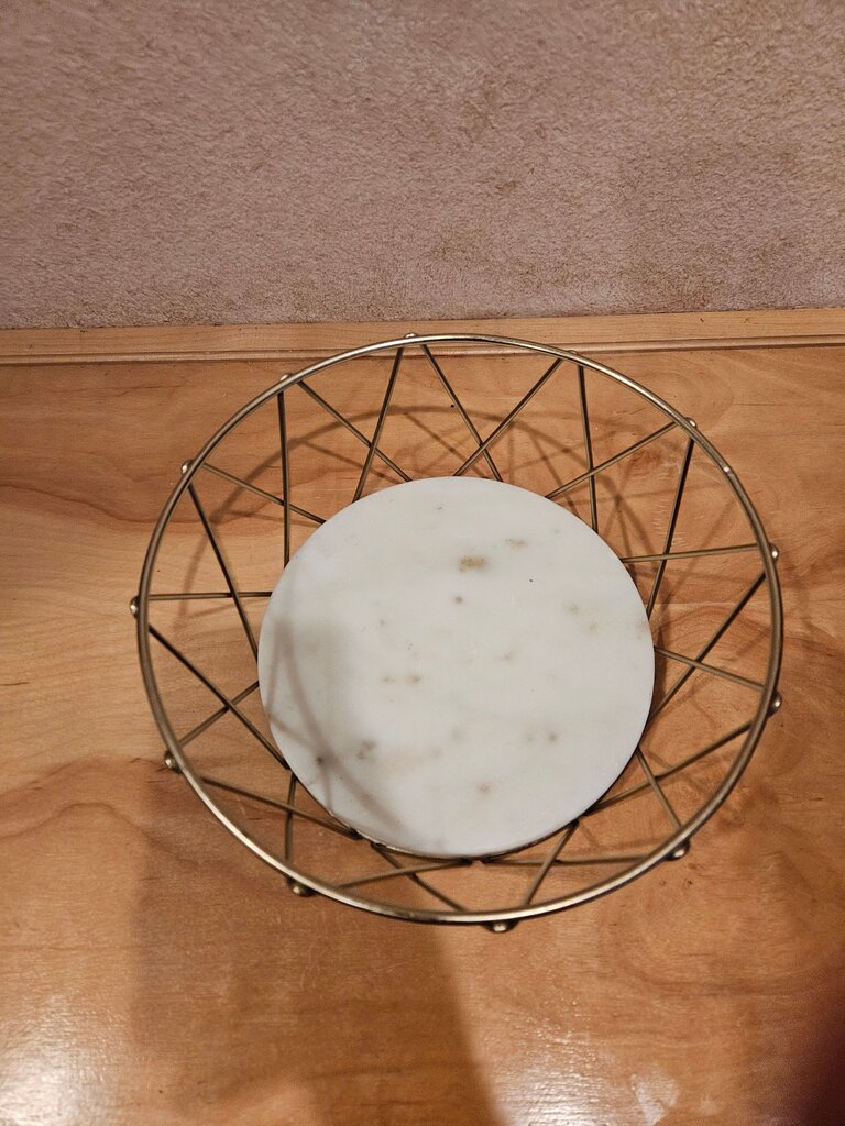 Geometric Gold Wire Bowl with White Marble Base