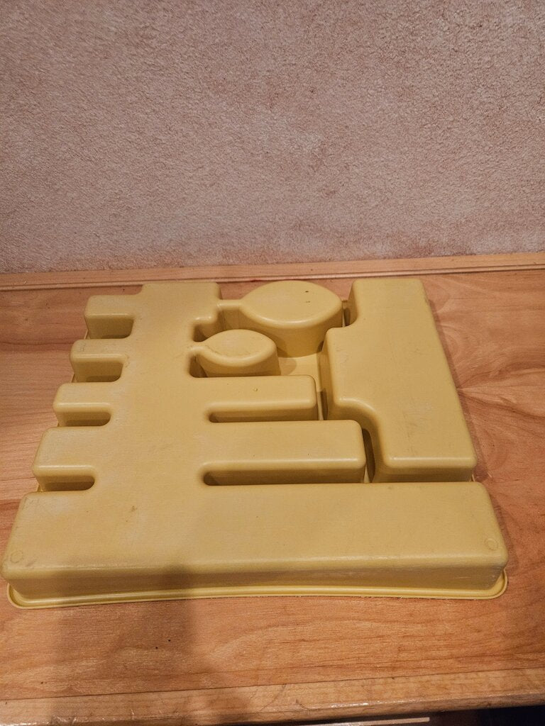 Vintage Rubbermaid Yellow Utensil Silverware Drawer Organizer Holder Retro