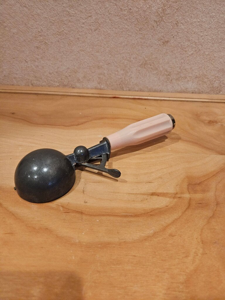 Vintage Ice Cream Scoop with Pink Handle