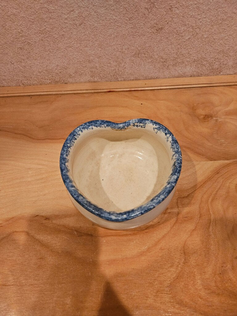 Vintage cow creek pottery signed Heart-Shaped Ceramic Bowl w pig hand painted rolled edge