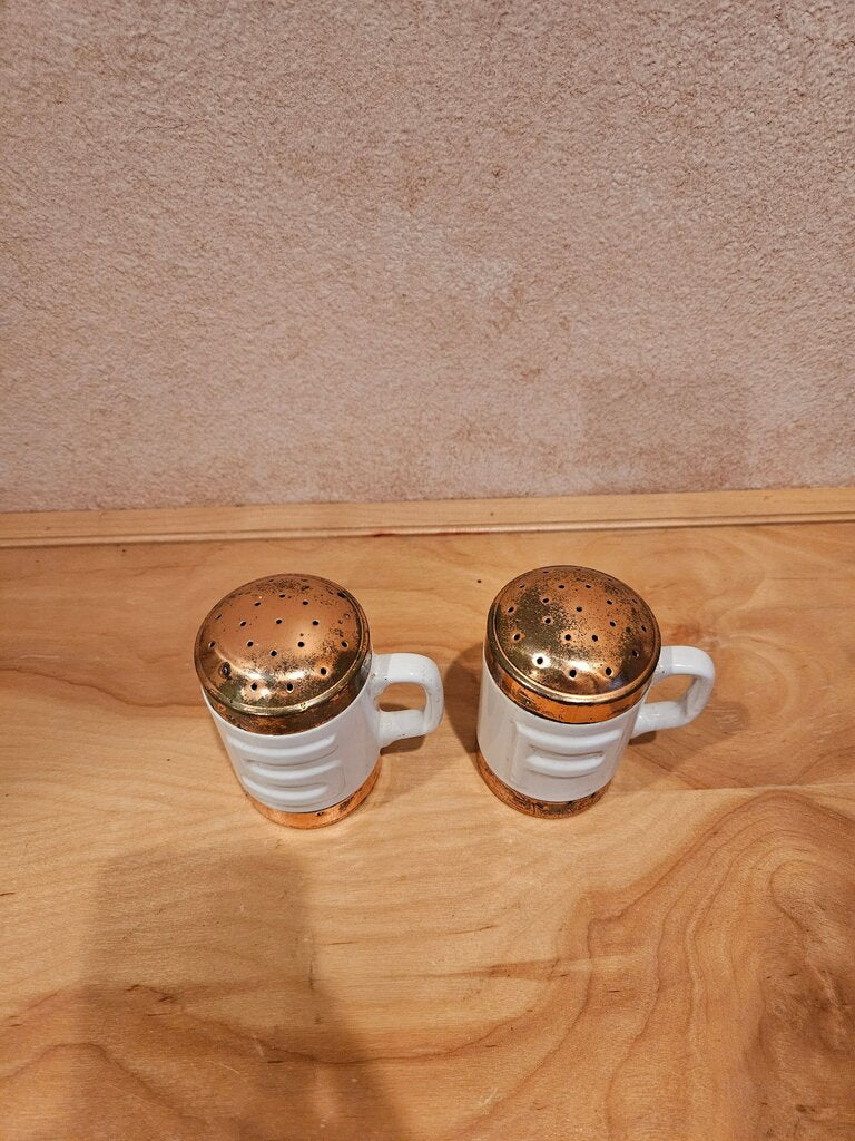 2 Copper Top with Ceramic Base Pepper Shakers in Beer Mug Design as is-surface crack